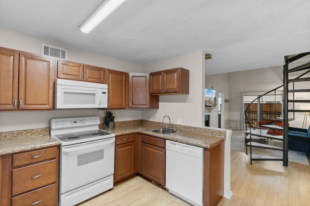 1356 Glenns Bay Rd.  Photo 7