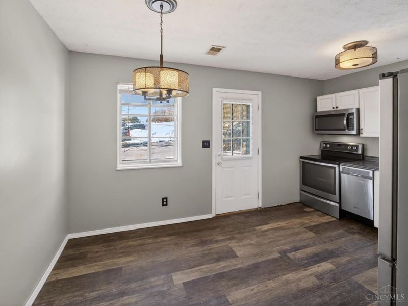 5705 Murray Avenue, Fairfax, OH 45227 Photo 3