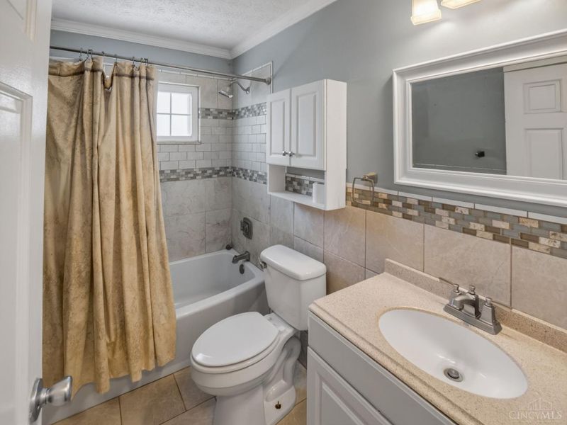 5705 Murray Avenue, Fairfax, OH 45227 Photo 8