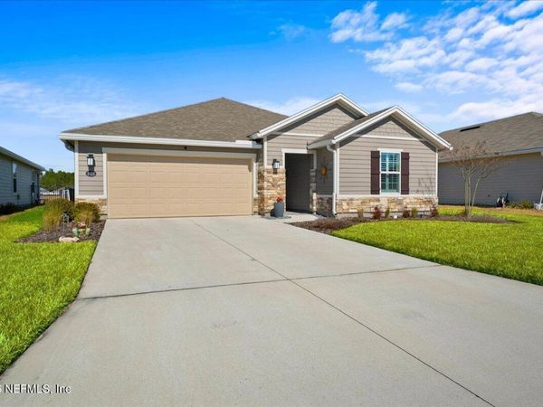 1125 PANTHER LAKE Parkway, Jacksonville, FL 32221