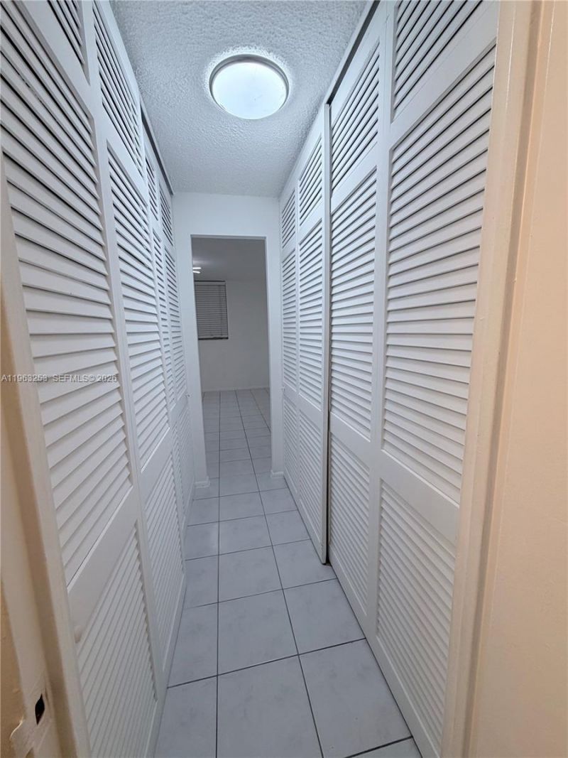 1913 S Ocean Dr, Unit 410, Hallandale Beach, FL 33009 Photo