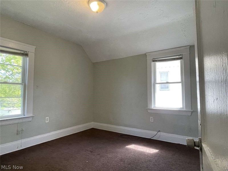 10301 Dickens Avenue, Cleveland, OH 44104 Photo 12