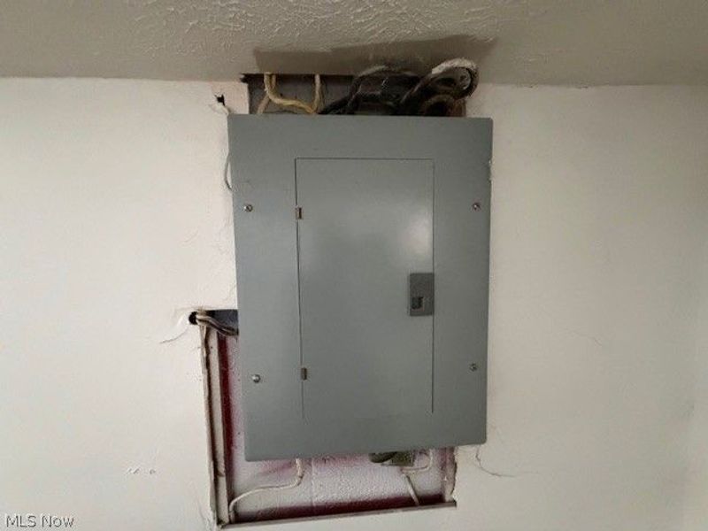 4920 E 110th Street, Cleveland, OH 44125 Photo 38