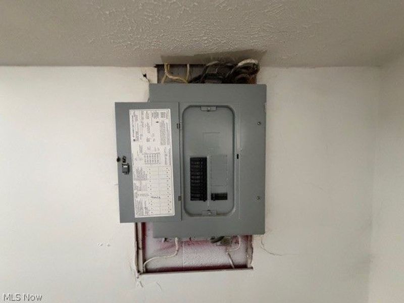 4920 E 110th Street, Cleveland, OH 44125 Photo 39