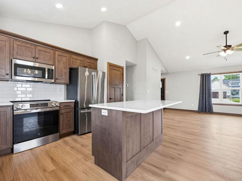 557 Cannondale Avenue, Johnstown, OH 43031 Photo 12