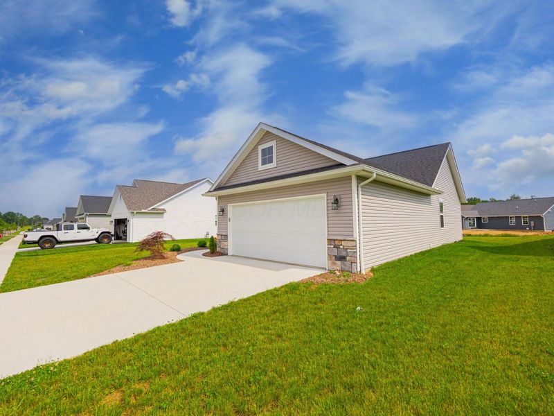 557 Cannondale Avenue, Johnstown, OH 43031 Photo 3