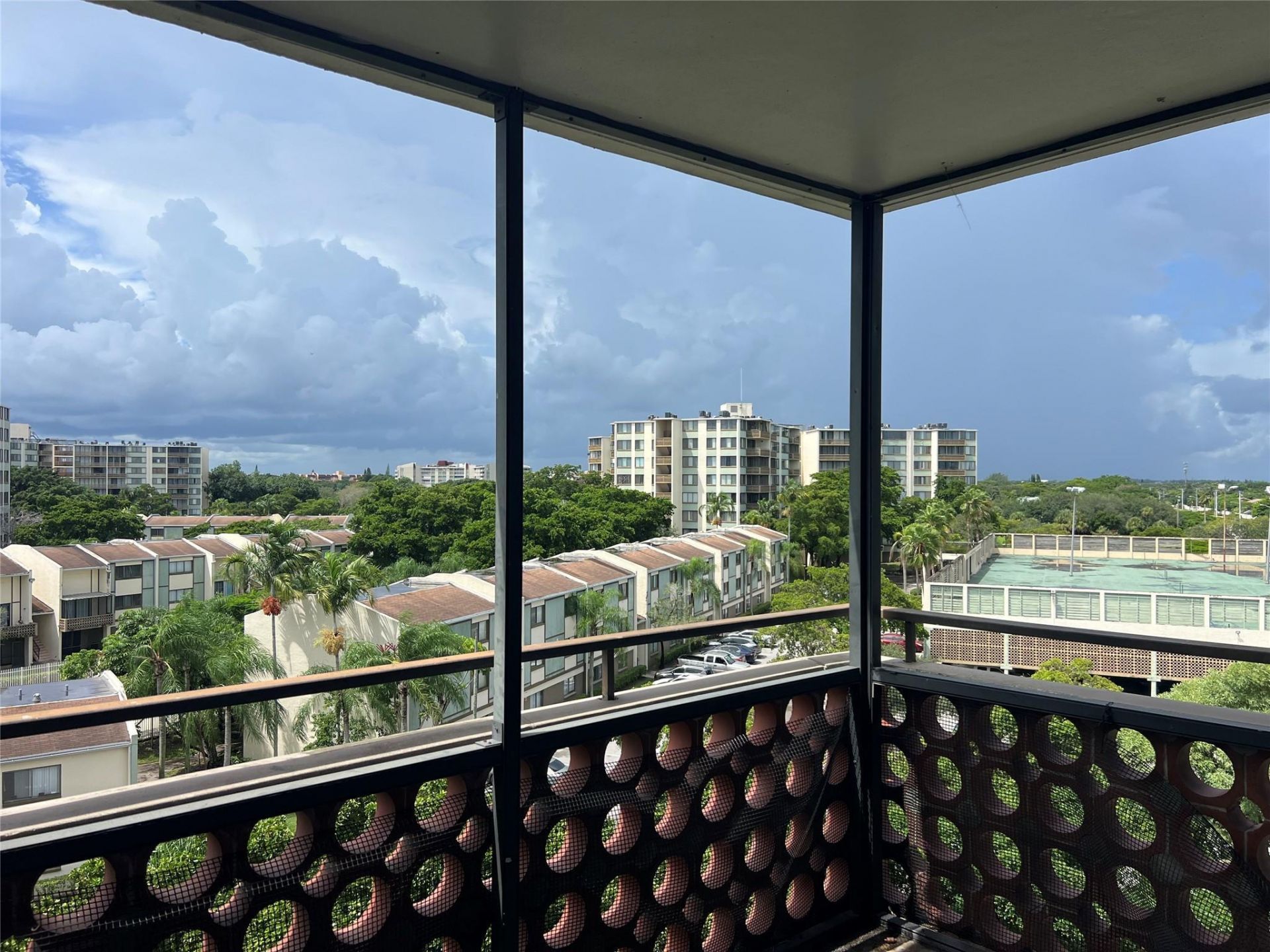 4222 Inverrary Boulevard, Unit 4309, Lauderhill, FL 33319 Photo