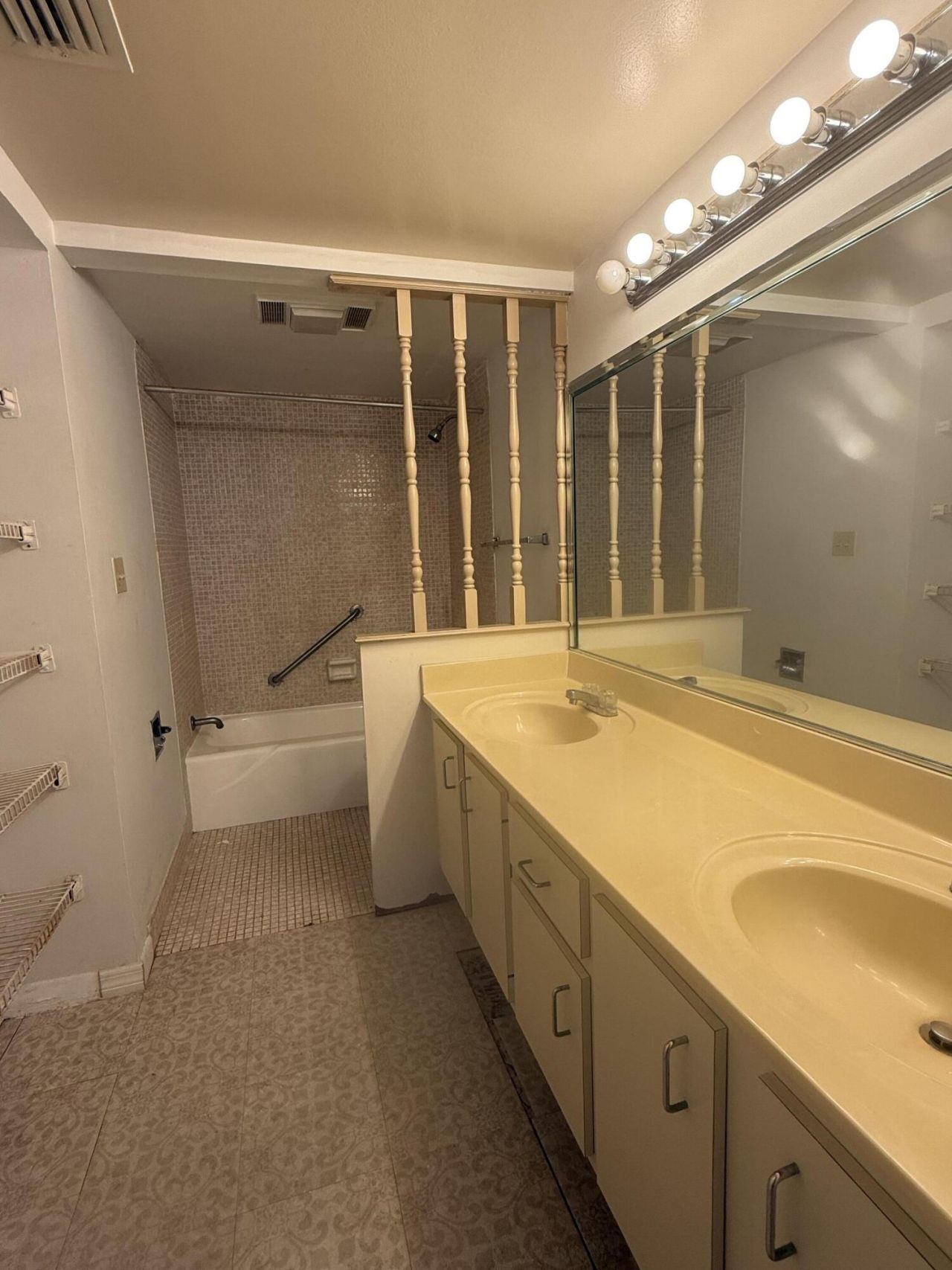 4222 Inverrary Boulevard, Unit 4309, Lauderhill, FL 33319 Photo