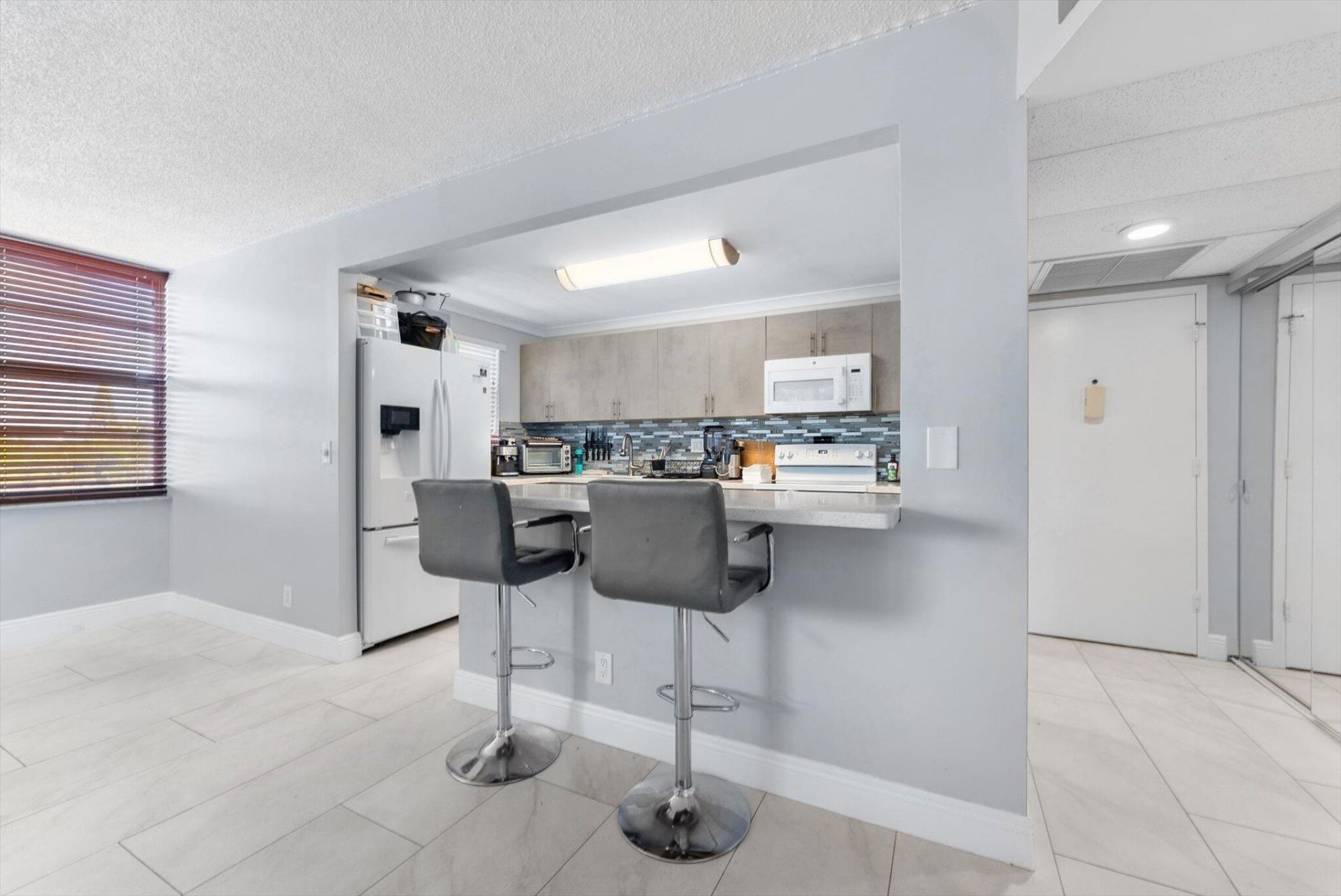 2751 Taft Street, Unit 403, Hollywood, FL 33020 Photo