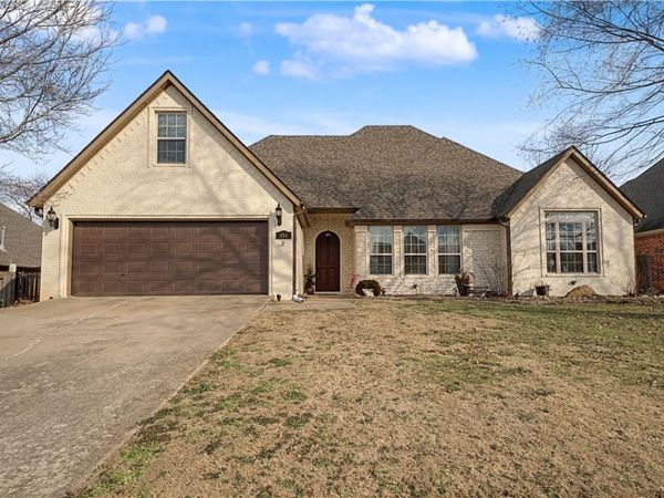 484 N Rocky Crossing, Fayetteville, AR 72704