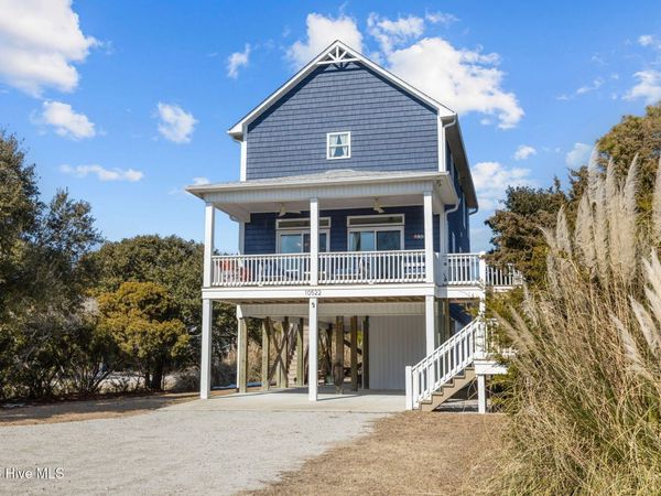 10522 Island Circle, Emerald Isle, NC 28594