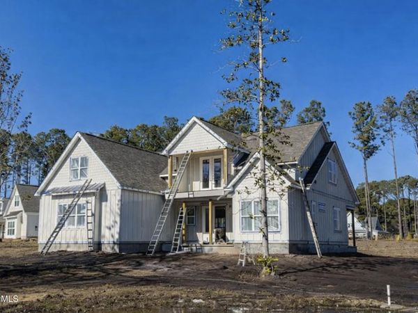 1061 Crown Pointe Drive, Hampstead, NC 28443