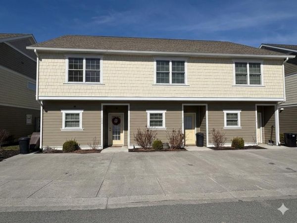 210 Blackbird Village Cir, Lewisburg, WV 24901