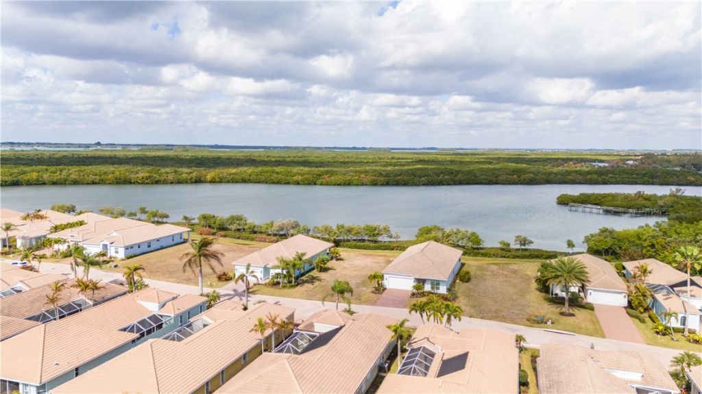 1932 Lynx Drive, Hutchinson Island, FL 34949 Photo