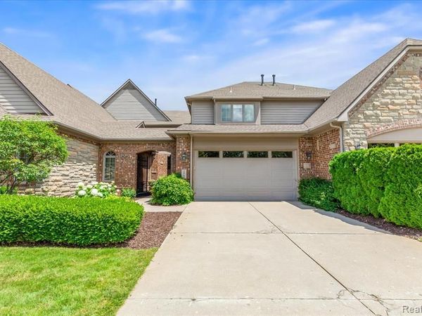 10743 Waterfall Court, Green Oak Twp, MI 48178