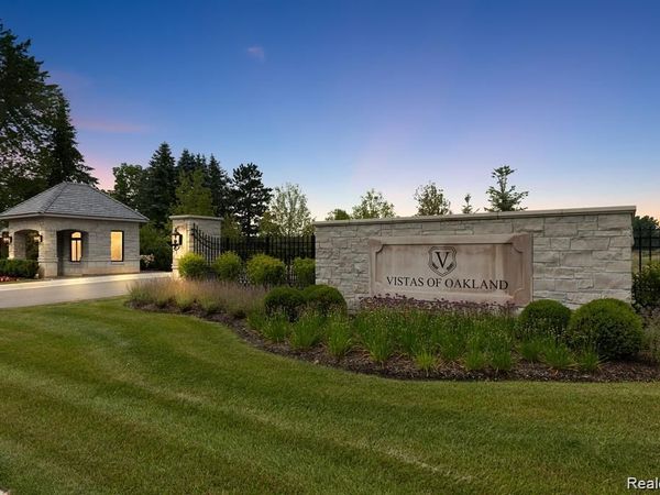 1583 Vista Drive, Oakland Township, Mi 48363