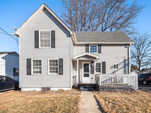 315 North Avenue, Sycamore, IL 60178