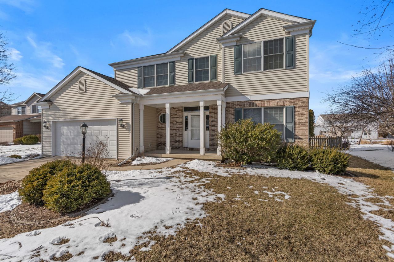 3009 Weeping Cherry Drive, Champaign, IL 61822 Main Photo