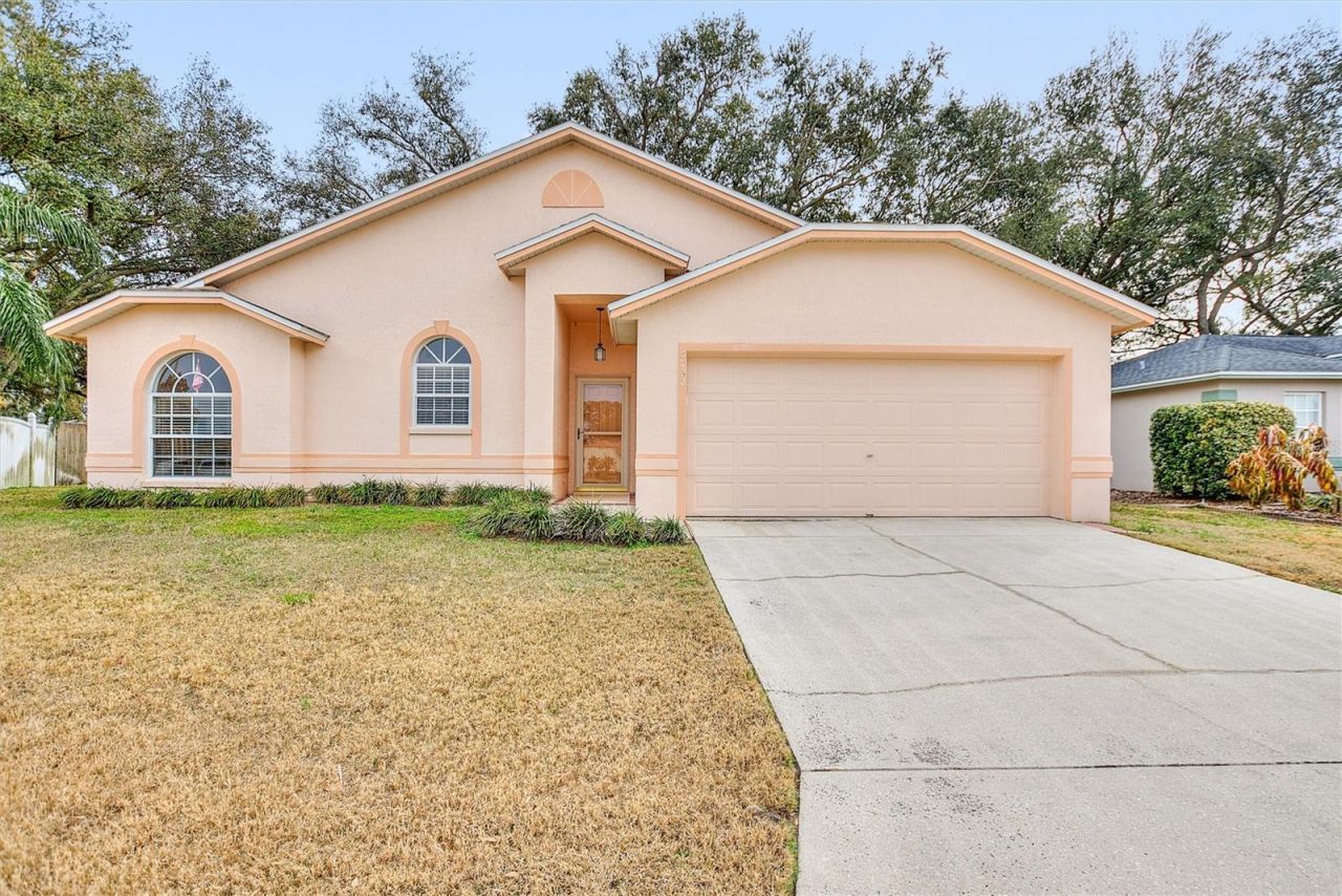 5750 Harbor Isle Boulevard, Winter Haven, FL 33884 Main Photo