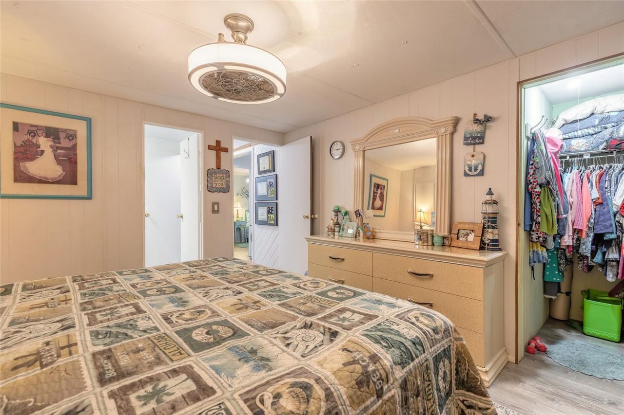 191 E Ariel Road, Oak Hill, FL 32759 Photo