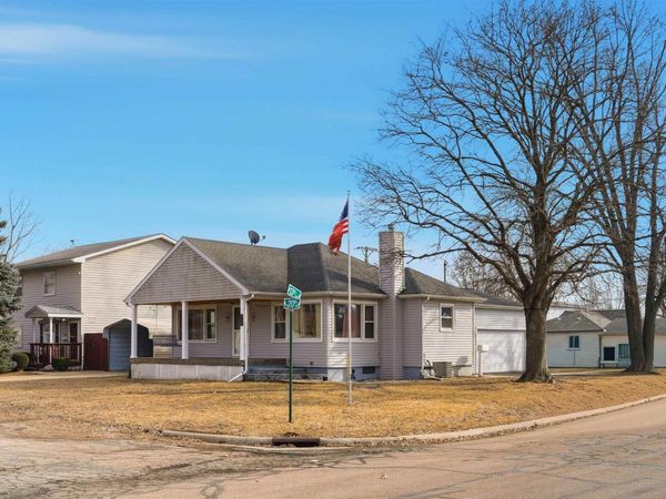 1215 W 20th Street, ROCK FALLS, IL 61071