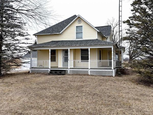 19716 205th Avenue, Centerville, IA 52544