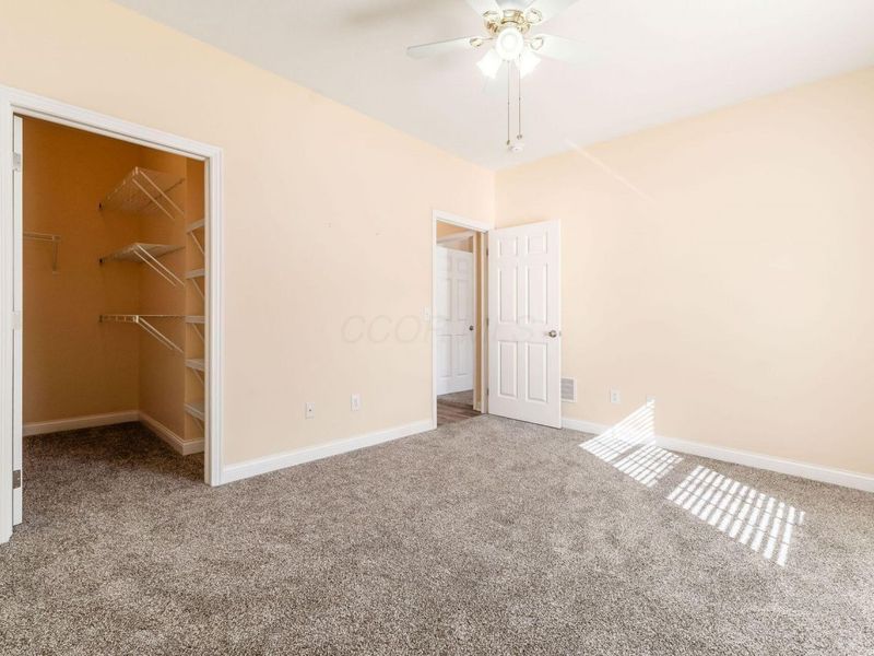 950 Villas Drive, Pataskala, OH 43062 Photo 27