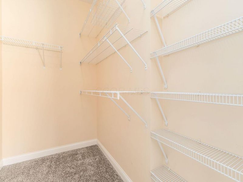 950 Villas Drive, Pataskala, OH 43062 Photo 28