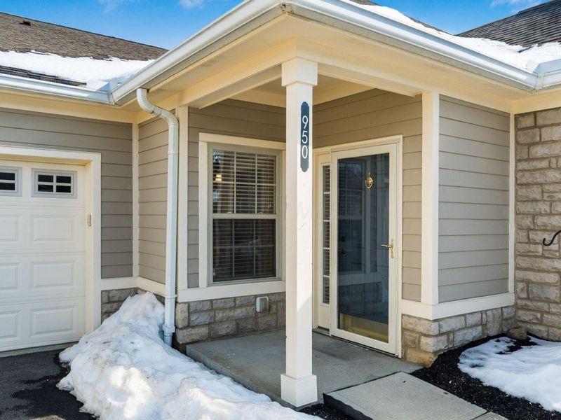 950 Villas Drive, Pataskala, OH 43062 Photo 5