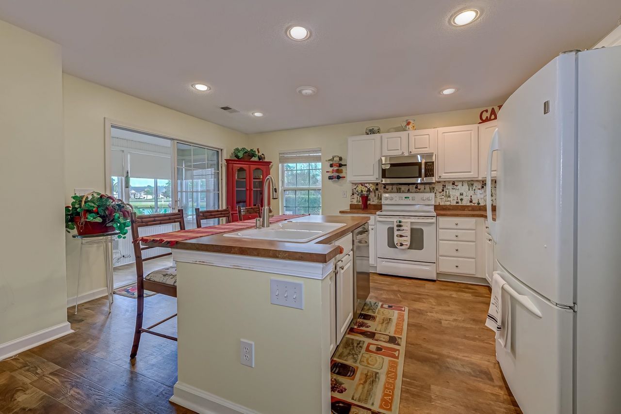 795 Wilshire Ln. Photo 13