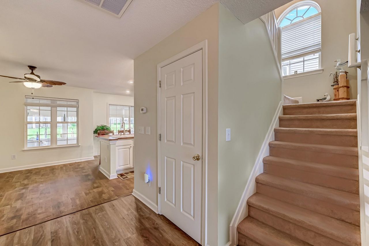 795 Wilshire Ln. Photo 23