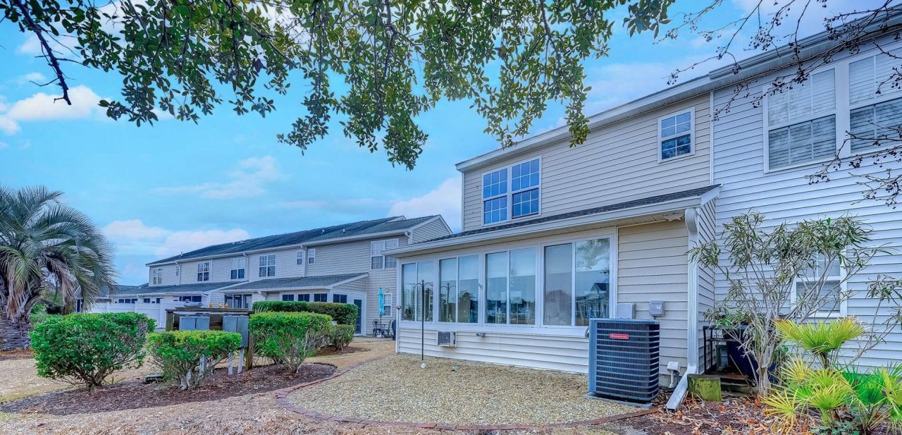 795 Wilshire Ln. Photo 39