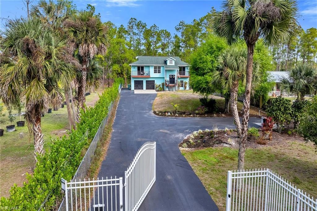 4105 2nd Ave Ne, Naples, FL 34120 Photo