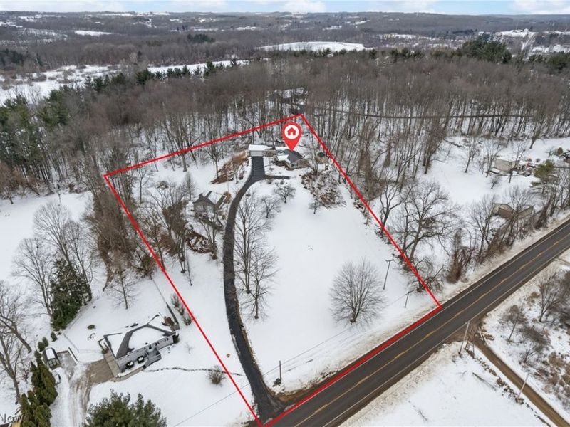 5039 Erie Avenue N, Canal Fulton, OH 44614 Photo 2