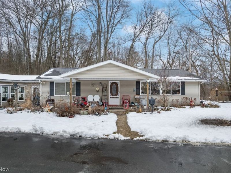 5039 Erie Avenue N, Canal Fulton, OH 44614 Photo 4