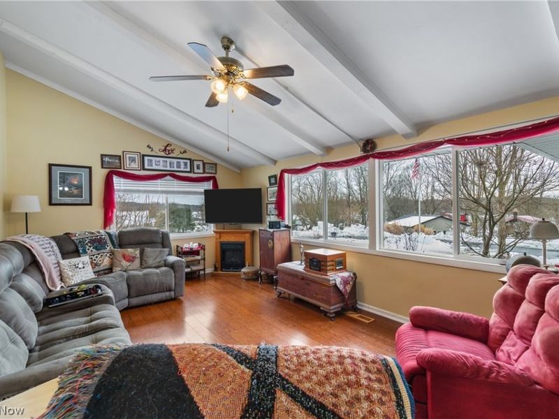 5039 Erie Avenue N, Canal Fulton, OH 44614 Photo 6