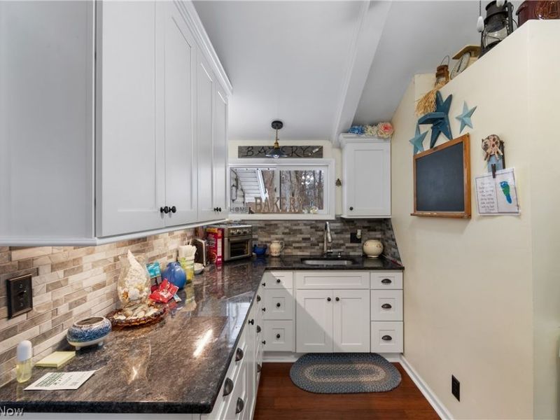 5039 Erie Avenue N, Canal Fulton, OH 44614 Photo 9