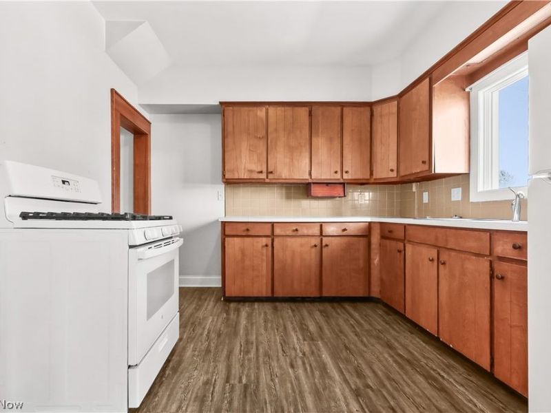 55 Eber Avenue, Akron, OH 44305 Photo 12