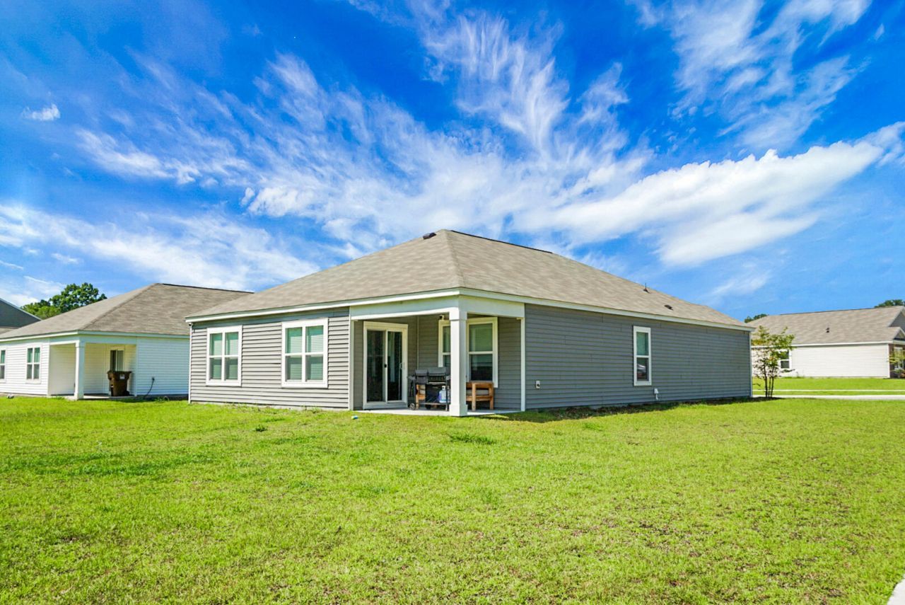 500 Shady Maple Street Photo 4