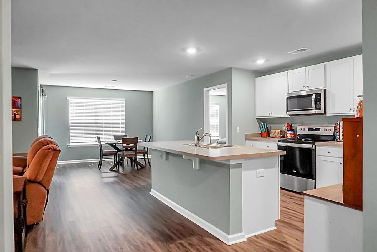 500 Shady Maple Street Photo 9