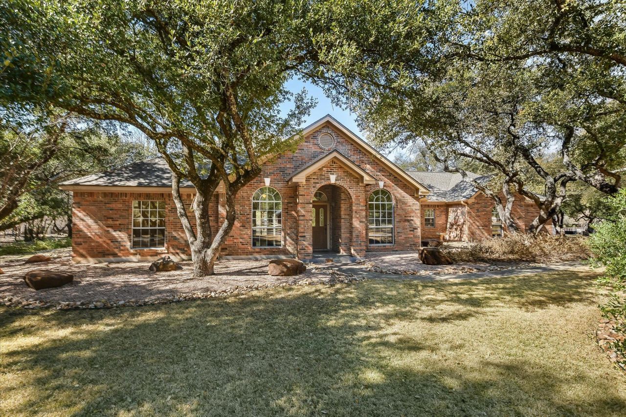 109 Liz Ln, Georgetown, TX 78633 Main Photo