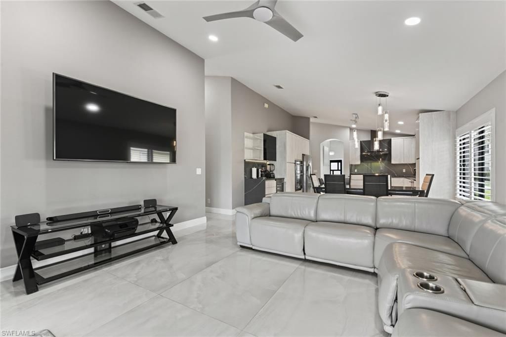 15613 Beachcomber Ave, Fort Myers, FL 33908 Photo