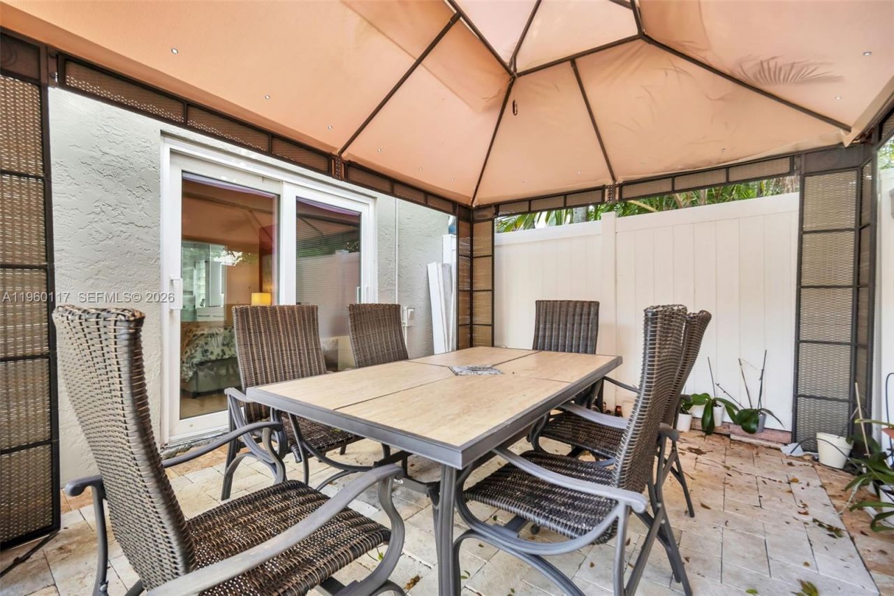 10337 Coventry Ct , Boca Raton, FL 33428 Photo