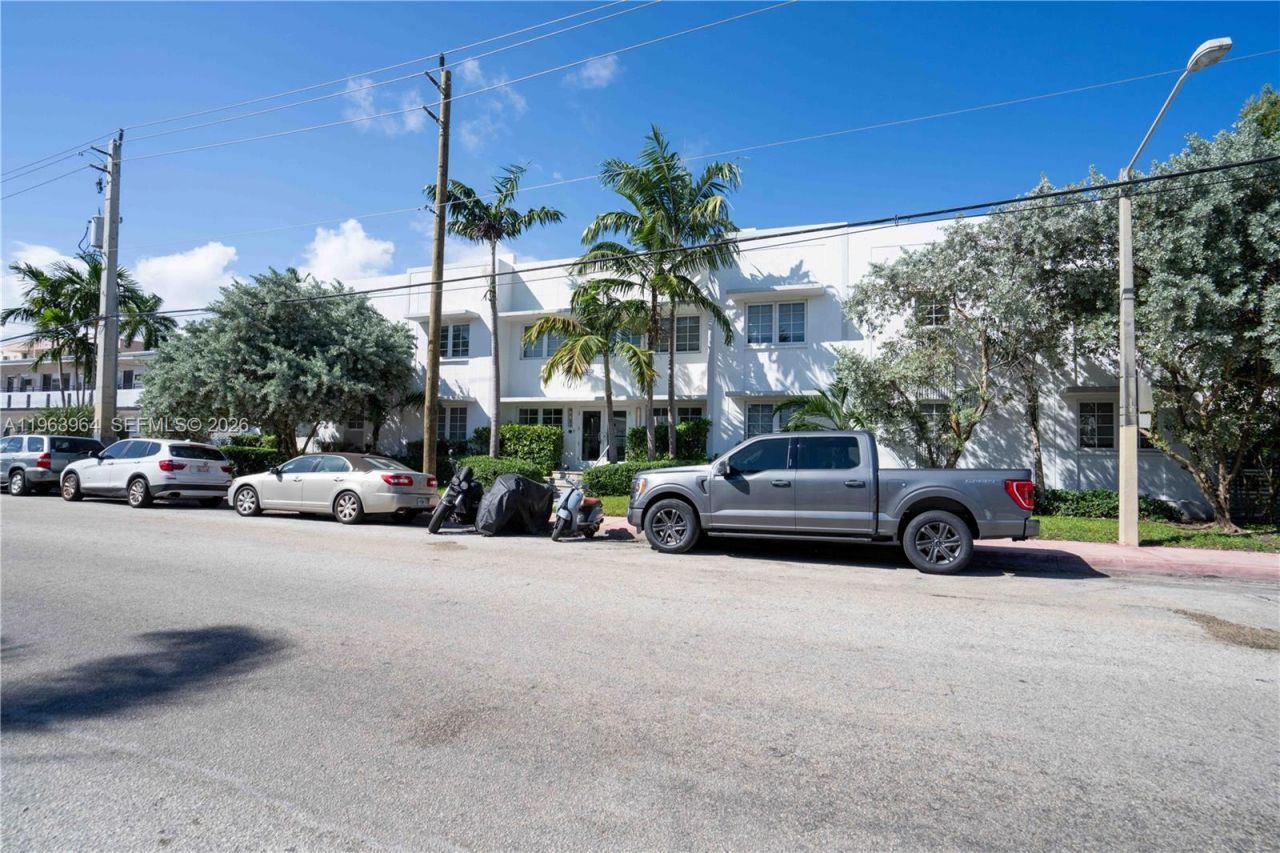 331 85th St, Unit 18, Miami Beach, FL 33141 Photo
