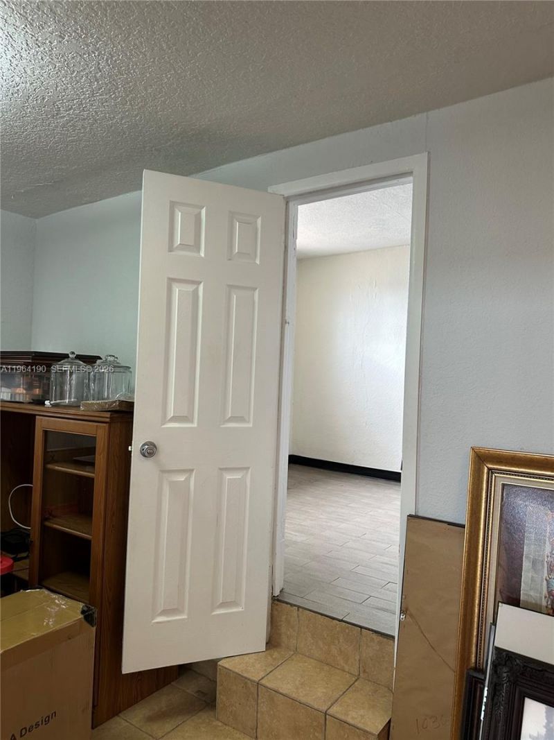 991 E 47th St, Hialeah, FL 33013 Photo