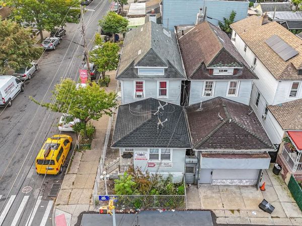 9024 Avenue L, Brooklyn, NY 11236