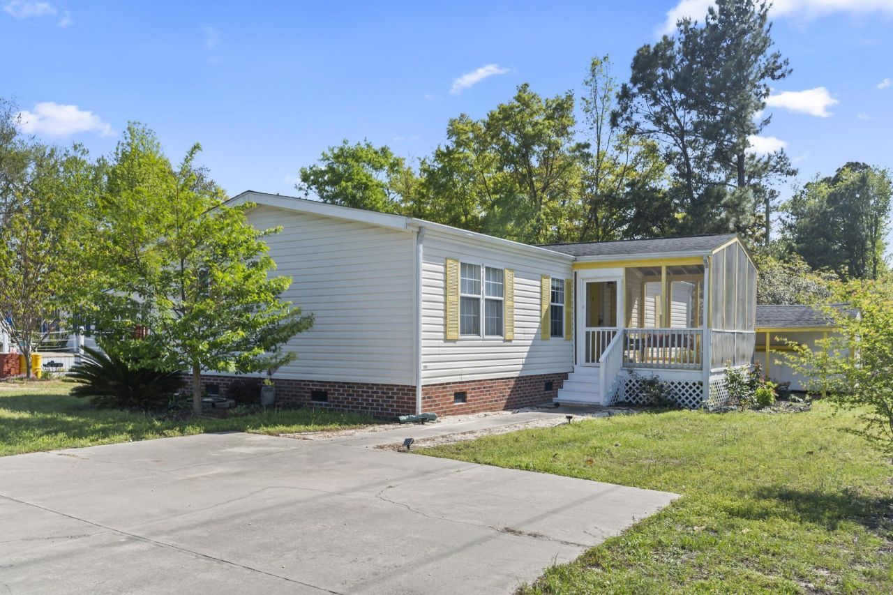 726 Oliver Dr., Murrells Inlet, SC 29576 Main Photo