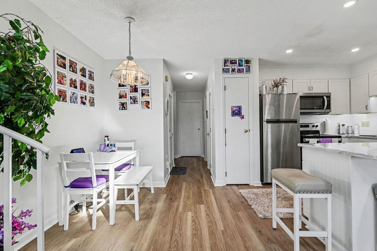 1095 Plantation Dr. W  Photo 9