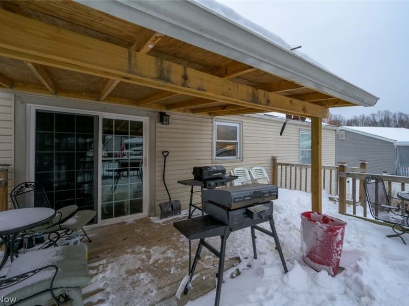 1033 Sunnywood Lane, Ravenna, OH 44266 Photo 17