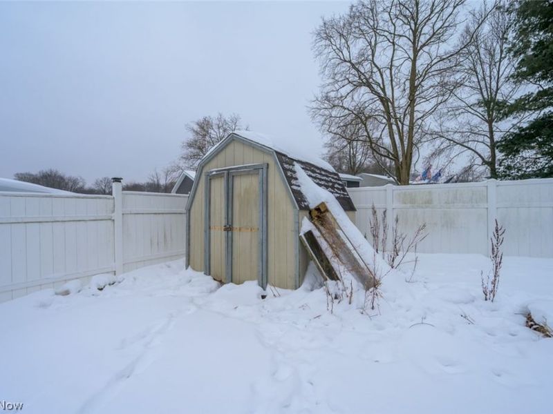 1033 Sunnywood Lane, Ravenna, OH 44266 Photo 20